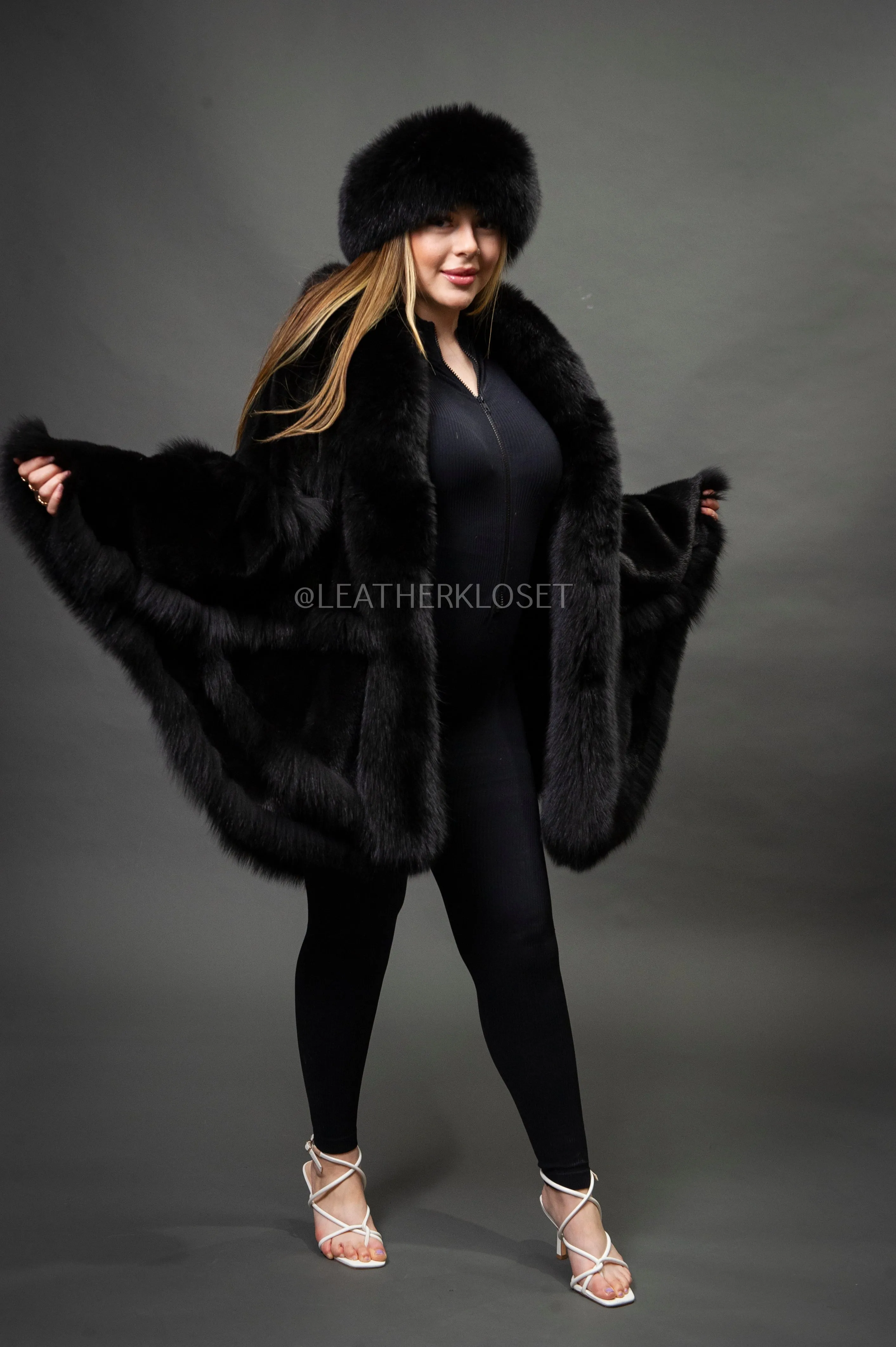 Women's Mink Poncho With Matching Headband [Black]